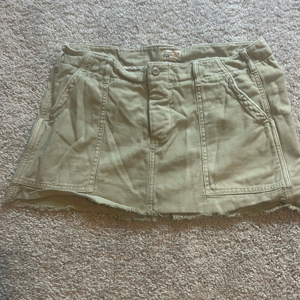 American Eagle mini skirt